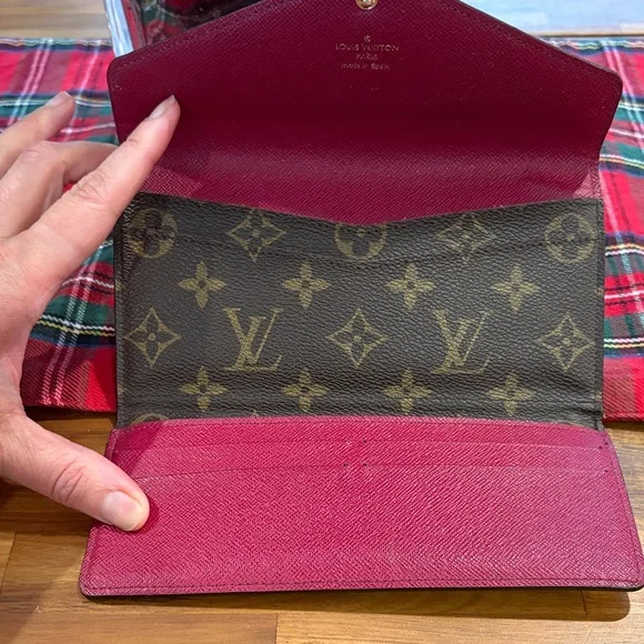 Authentic Louis Vuitton Josephine Wallet - Picture 9 of 11